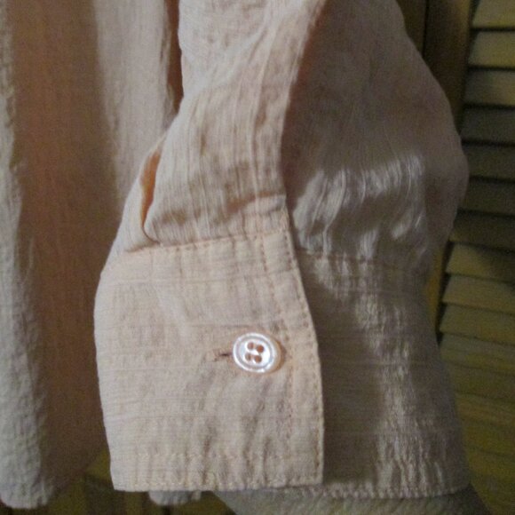 Emma James peach top, roll up button sleeves, button down blouse size XL - Picture 7 of 11